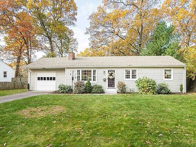 9 Rowena Dr, Riverside, RI 02915 - photo 2