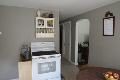 102 Ewing Dr, Stoughton, MA 02072 - photo 6