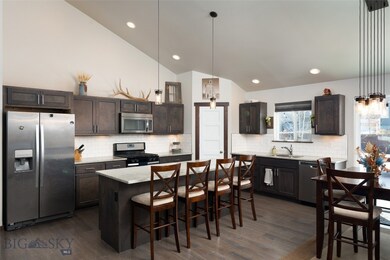 Soaring Ceiling Kitchen, Granite Counters, Soft Cl