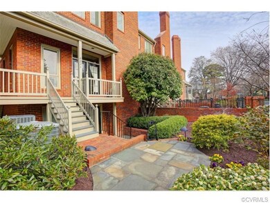 4321 Monument Park: a luxury condo in a sensationa