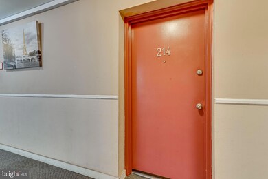 The Sherwood Apartments unit 214, Takoma Park, MD 20912 - photo 2