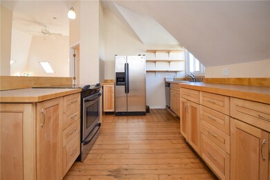 185 Allston Ave unit 2, Middletown, RI 02842 - photo 4