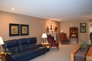 7409 Crabtree Dr, Louisville, KY 40228 - photo 6