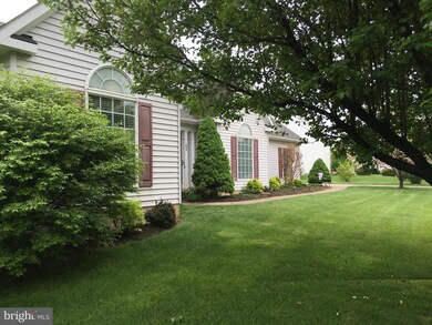 404 Bolingbrook Ct, Purcellville, VA 20132 - photo 6