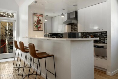 1466 Deer Blvd-005