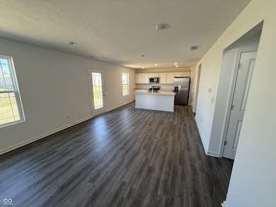 11297 N Greenthread Dr, Monrovia, IN 46157 - photo 2