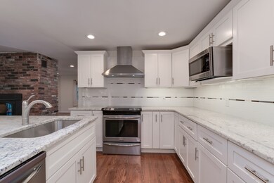 9 King Philip Trail, Norfolk, MA 02056 - photo 3