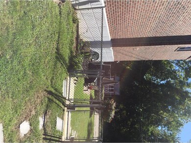 2881 Tremont St, Philadelphia, PA 19136 - photo 3