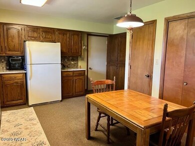 2216 Reinell (3)