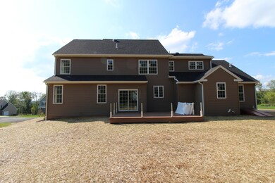 1123 Woodberry Dr, Mountain Top, PA 18707 - photo 2