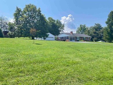 2377 Indian Ridge Rd, Stuarts Draft, VA 24477 - photo 4