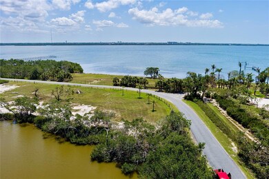 285 Horseshoe Loop Rd, Terra Ceia, FL 34250 - photo 3