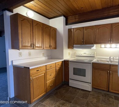 2805 W 31st Ave unit 14, Anchorage, AK 99517 - photo 3
