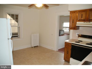 708 W 3rd St, Lansdale, PA 19446 - photo 6