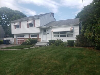 35 Village Cir, Warwick, RI 02888 - photo 2