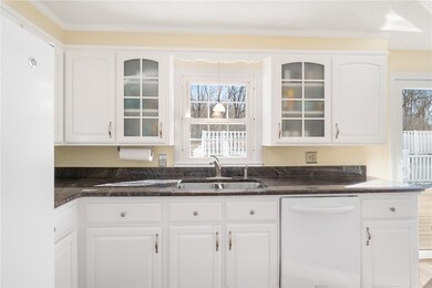 171 Halsey Rd, Woonsocket, RI 02895 - photo 7