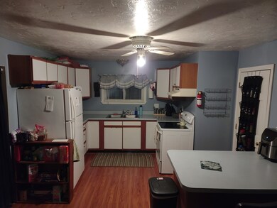 27 N Main St, Webster, MA 01570 - photo 3