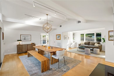 23722 Summit Dr, Calabasas, CA 91302 - photo 5