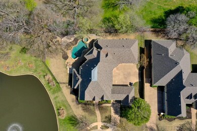 Home Surrounded by Greenbelt Area - Private