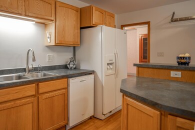 68 Gill St, Auburn, ME 04210 - photo 2