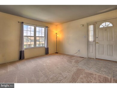 212 Bainbridge Cir, Reading, PA 19608 - photo 5