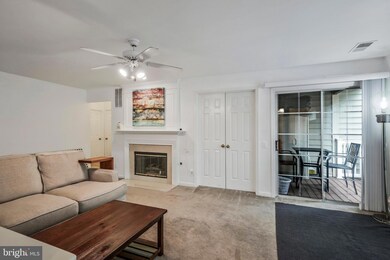 9259 Cardinal Forest Ln unit 9259-201, Lorton, VA 22079 - photo 2