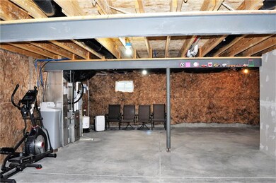 6997 Pinnacle Dr, Columbus, IN 47201 - photo 5