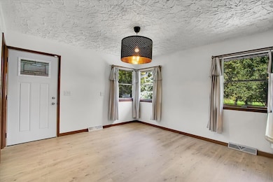 25734 Hickory Ct, Minooka, IL 60447 - photo 7