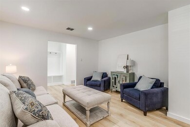 2208 Nottingham Dr, Bedford, TX 76022 - photo 7