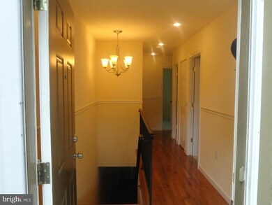 12065 Crimson Ln, Silver Spring, MD 20904 - photo 2