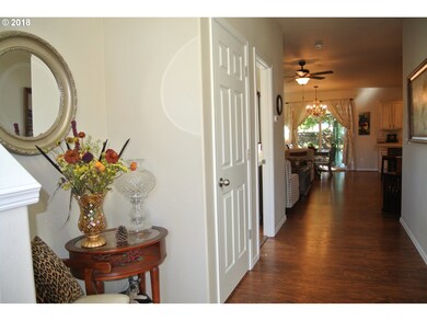 1709 SW Wright Place, Troutdale, OR 97060 - photo 3