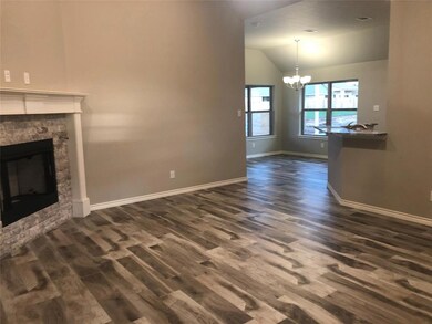 3301 Windcrest Dr, Granbury, TX 76049 - photo 6