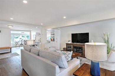 45 White Ave, Riverside, RI 02915 - photo 6