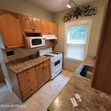 63 Reids Hill Rd, Morganville, NJ 07751 - photo 4