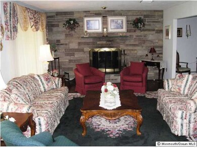 6 Queens Place, Old Bridge, NJ 08857 - photo 4