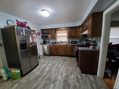 385 W Maple St, Corinth, NY 12822 - photo 7