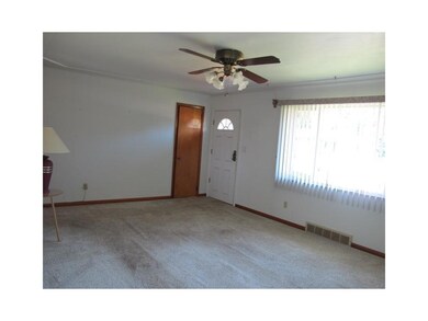 Living Room. Spacious 20 x 13 living room with cei