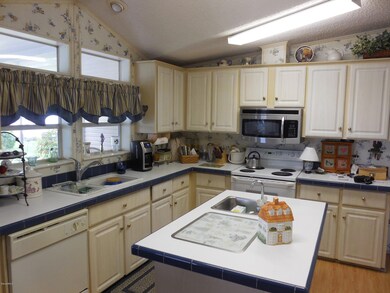 7535 Chasta Rd 019