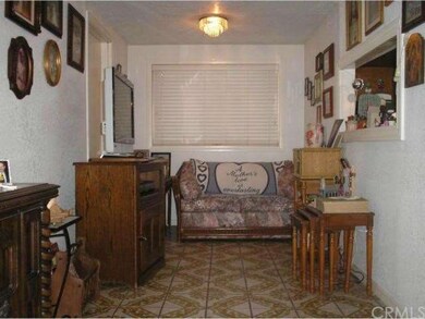 3480 E La Jara St, Long Beach, CA 90805 - photo 2