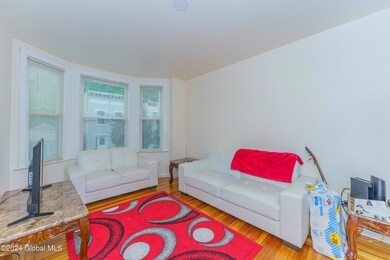 285 10th St, Troy, NY 12180 - photo 4