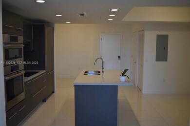 7661 NW 107th Ave unit 704, Doral, FL 33178 - photo 2