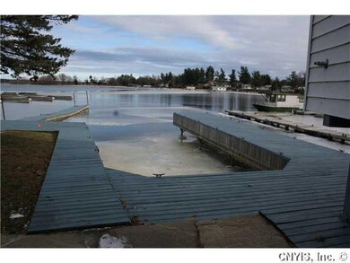 Waterfront/Dock/Pier