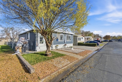 1594 W 400 S unit 55, Salt Lake City, UT 84104 - photo 2