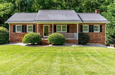 4625 Shelton Ridge Rd Walkertown NC 27051 Front