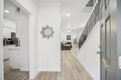 701 Bering Dr unit 1006, Houston, TX 77057 - photo 4