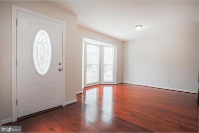 12209 Emerald Way, Germantown, MD 20876 - photo 4