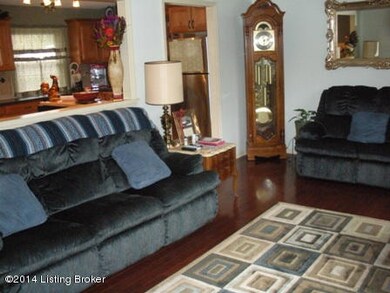 8210 Casualwood Way, Louisville, KY 40291 - photo 6