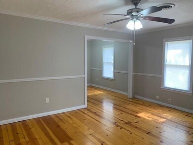 202 S Hill St, Alvin, TX 77511 - photo 2