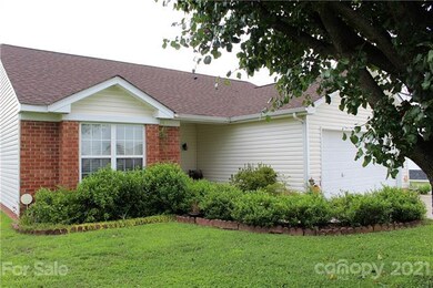 935 Faye St, Statesville, NC 28677 - photo 2