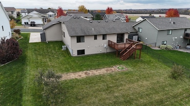 314 Keystone Dr NE, Pine Island, MN 55963 - photo 3